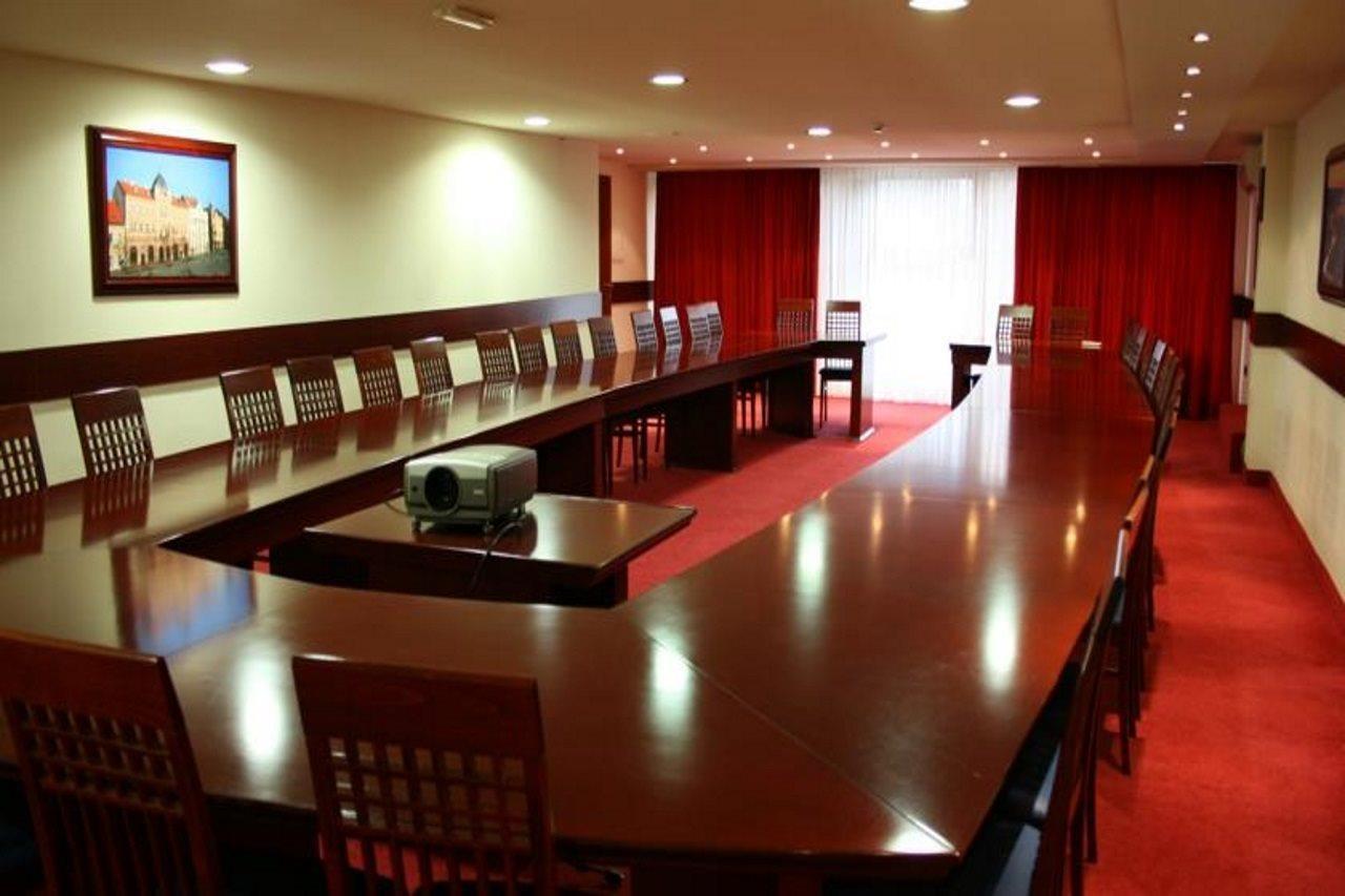 Hotel Park Újvidék Kültér fotó